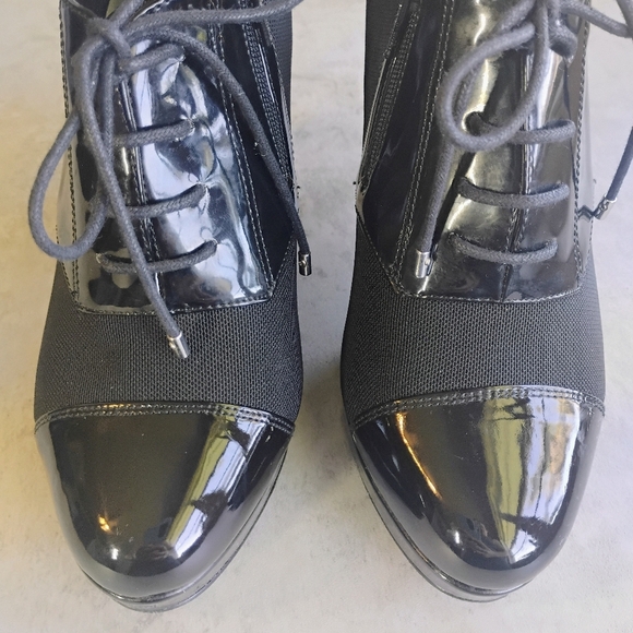 Impo Stretch Bootie Heels Womens 8.5M Black Pointed Toe Lace Up Witchy Goth - Picture 2 of 12